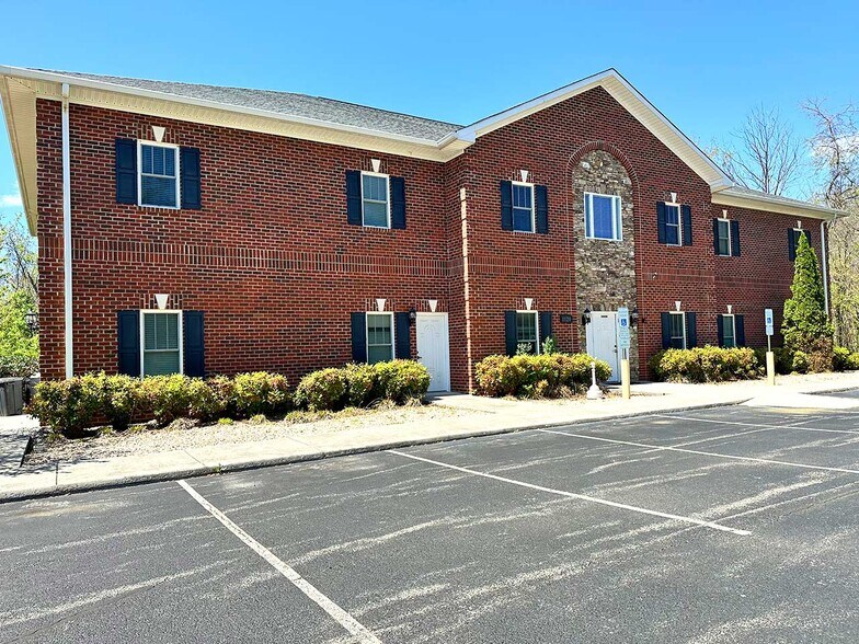 1120 By Pass Rd, Vinton, VA for sale - Primary Photo - Image 1 of 1