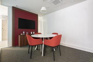 More details for 1 Rue Georges Stephenson, Montigny-le-Bretonneux - Coworking for Lease