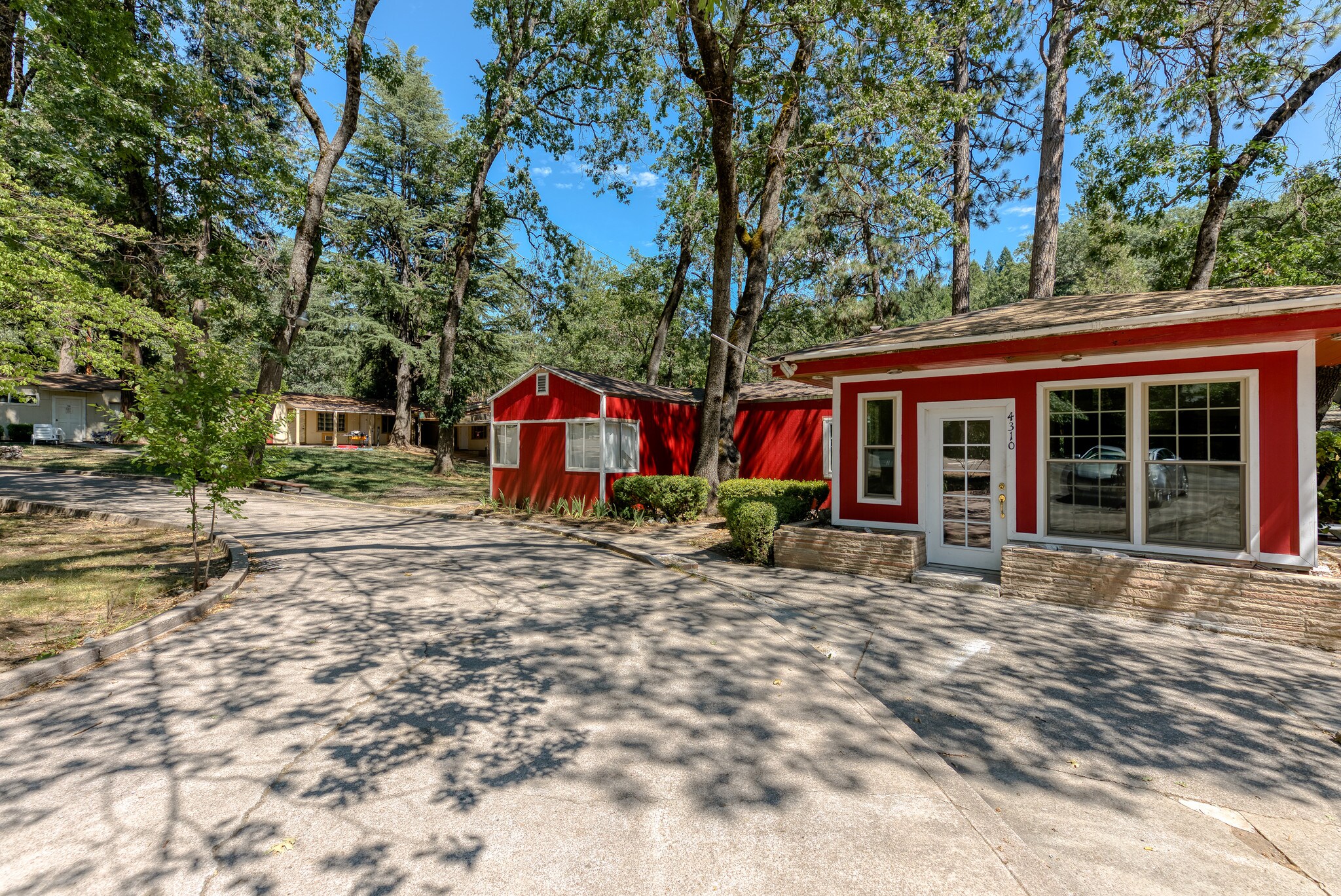 4310 Dunsmuir Ave, Dunsmuir, CA for sale Primary Photo- Image 1 of 1