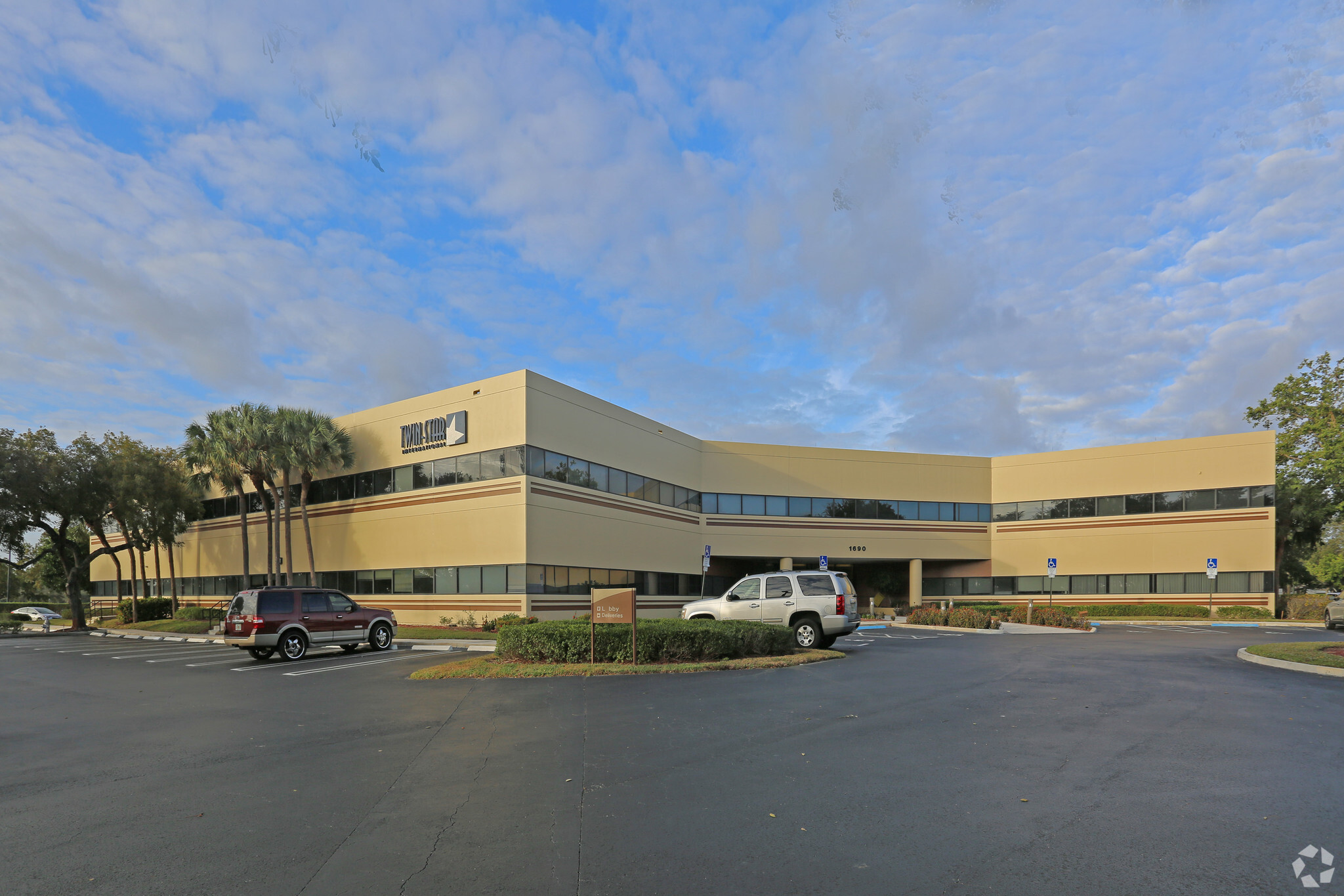 1690 S Congress Ave, Delray Beach, FL for lease Building Photo- Image 1 of 6