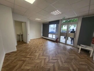 More details for Rue Leon Desoyer, Saint-Germain-en-Laye - Office/Retail for Lease