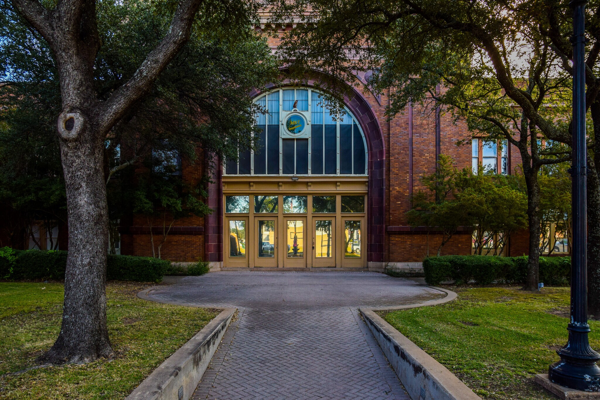 101 E Main St, Denison, TX for sale Building Photo- Image 1 of 1
