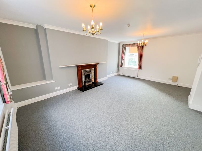 10 Bridge Street, Isle Of Man for lease Interior Photo- Image 1 of 9