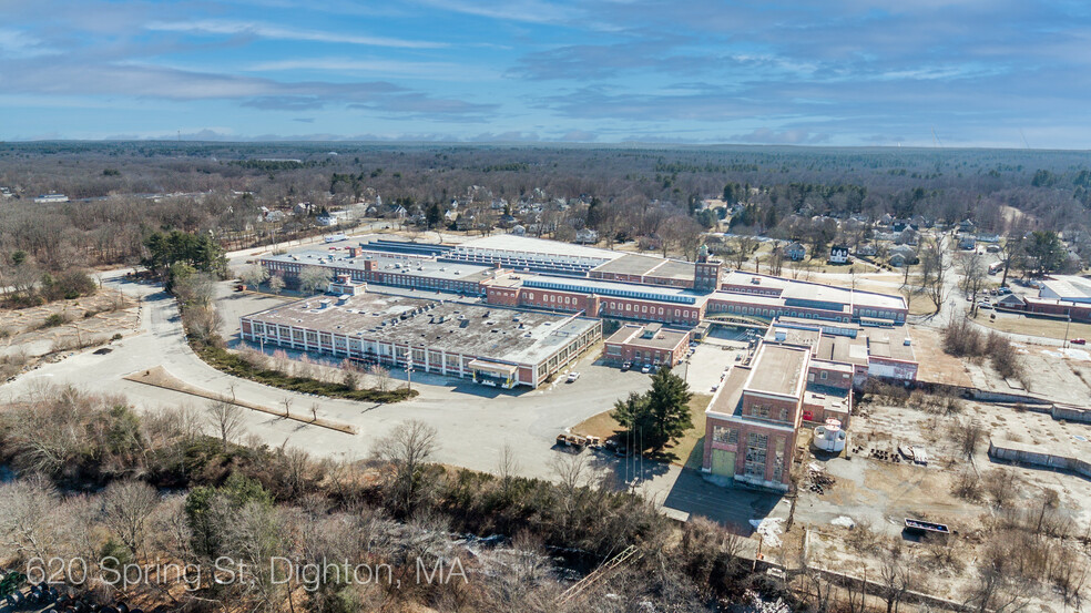 620 Spring St, North Dighton, MA for sale - Building Photo - Image 1 of 22