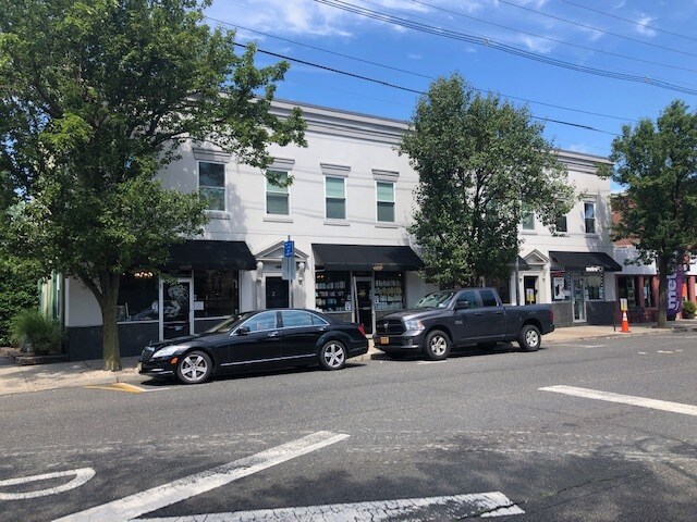 Multifamily in Red Bank, NJ for sale - Primary Photo - Image 1 of 1