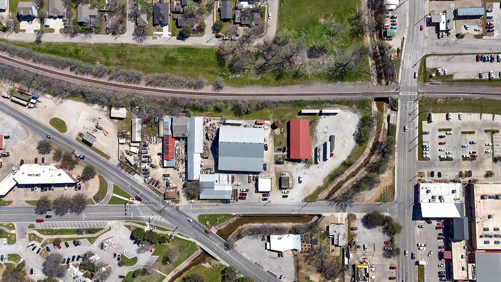 320 N Bell Ave, Denton, TX for sale - Building Photo - Image 3 of 7