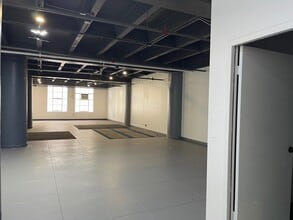 155 W Washington Blvd, Los Angeles, CA for lease Interior Photo- Image 2 of 3