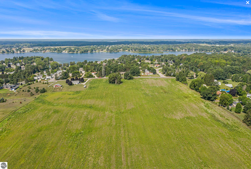 000 N East Silver Lake Rd, Traverse City, MI for sale - Aerial - Image 1 of 26