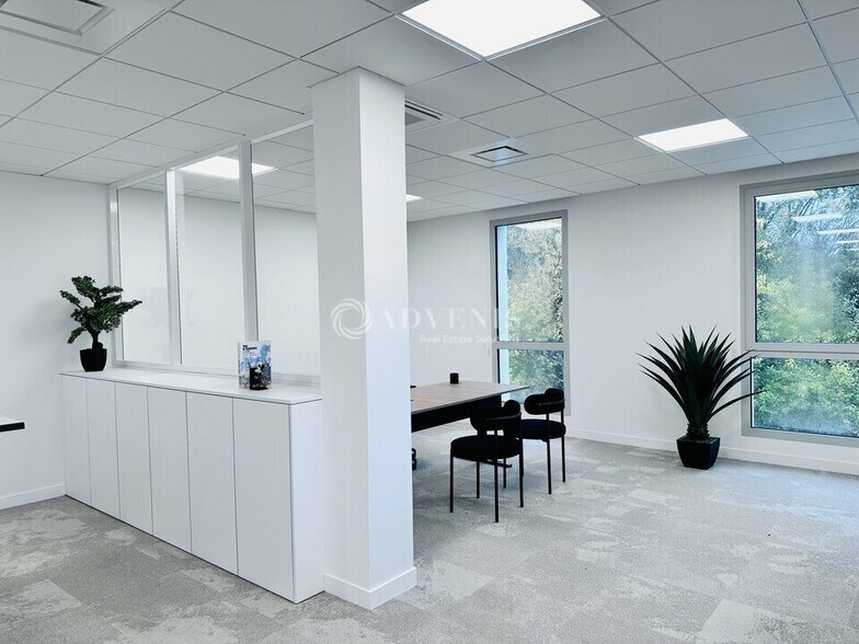 Office in Serris for sale - Interior Photo - Image 2 of 8