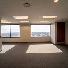 101 W Goodwin Ave, Victoria, TX for lease Interior Photo- Image 2 of 5