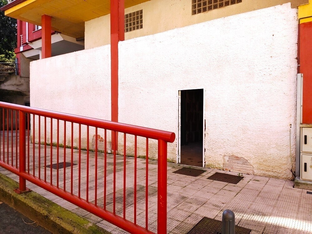 Retail in Ampuero for sale Building Photo- Image 1 of 19