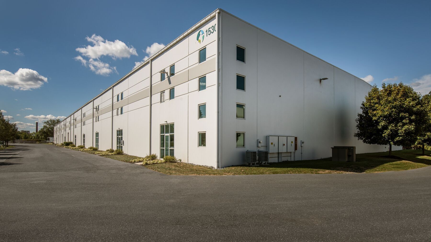 1530 Bobali Dr, Harrisburg, PA for lease Building Photo- Image 1 of 12