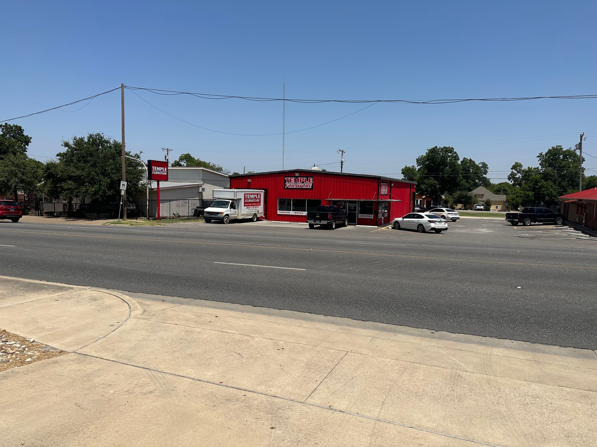711 S 1st St, Temple, TX for lease Primary Photo- Image 1 of 3