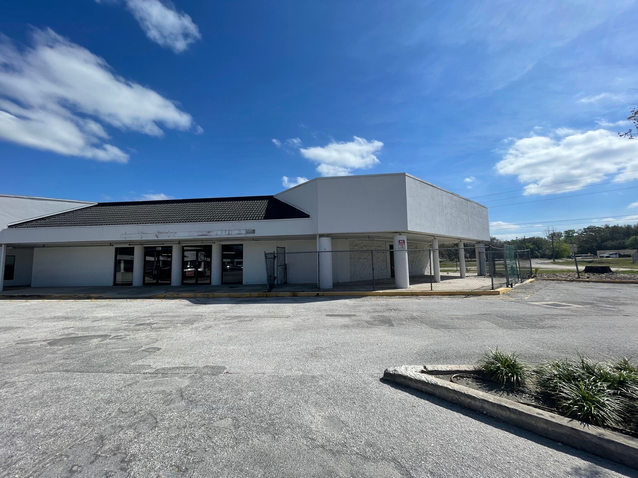 81-125 Geneva Dr, Oviedo, FL for lease Building Photo- Image 1 of 23