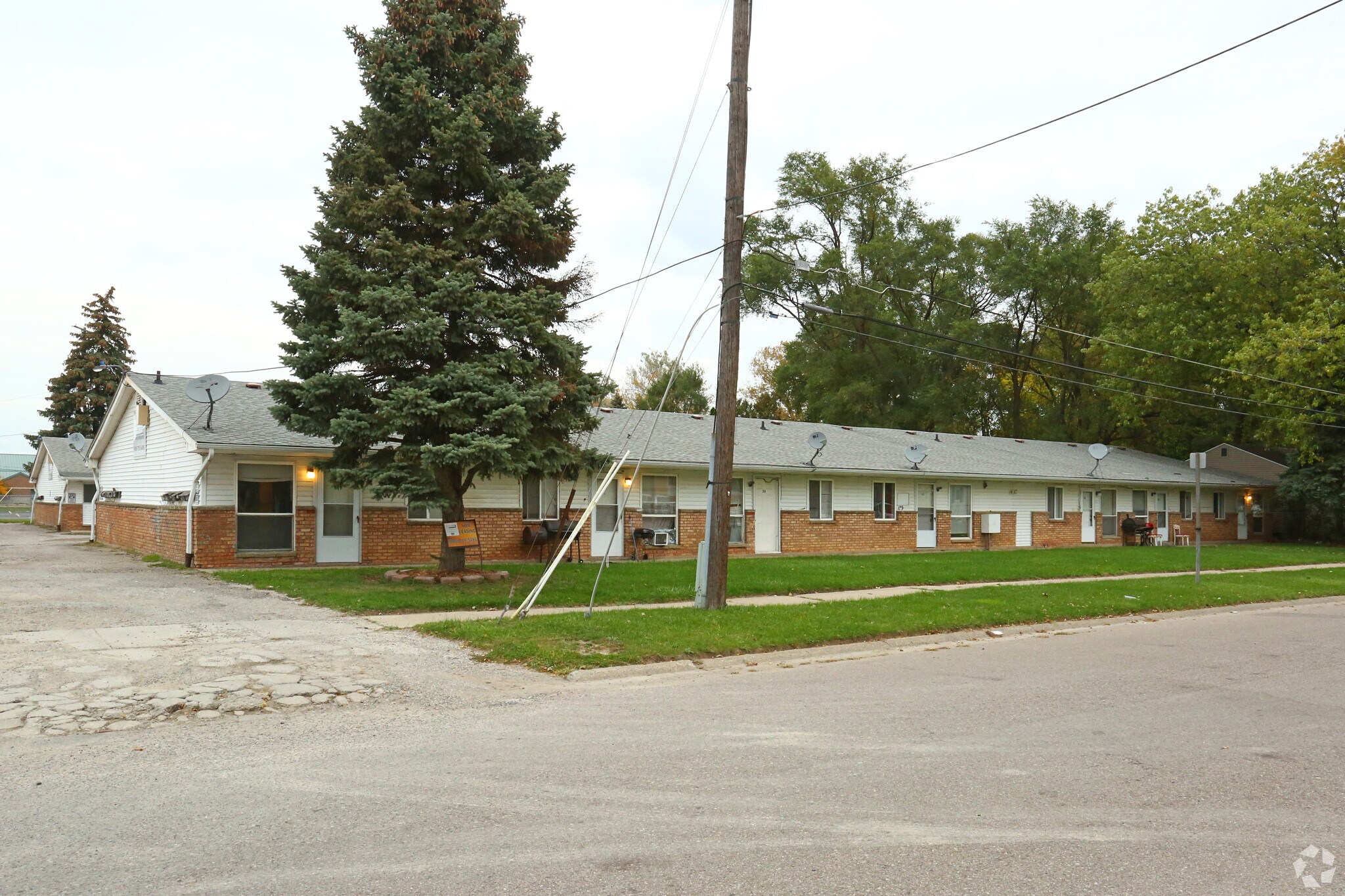 3202 Western Rd, Flint, MI for sale Primary Photo- Image 1 of 1