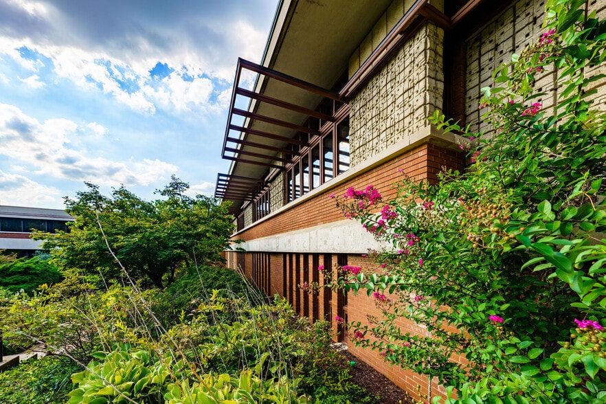 345 Marshall Ave, Webster Groves, MO for lease - Building Photo - Image 2 of 21