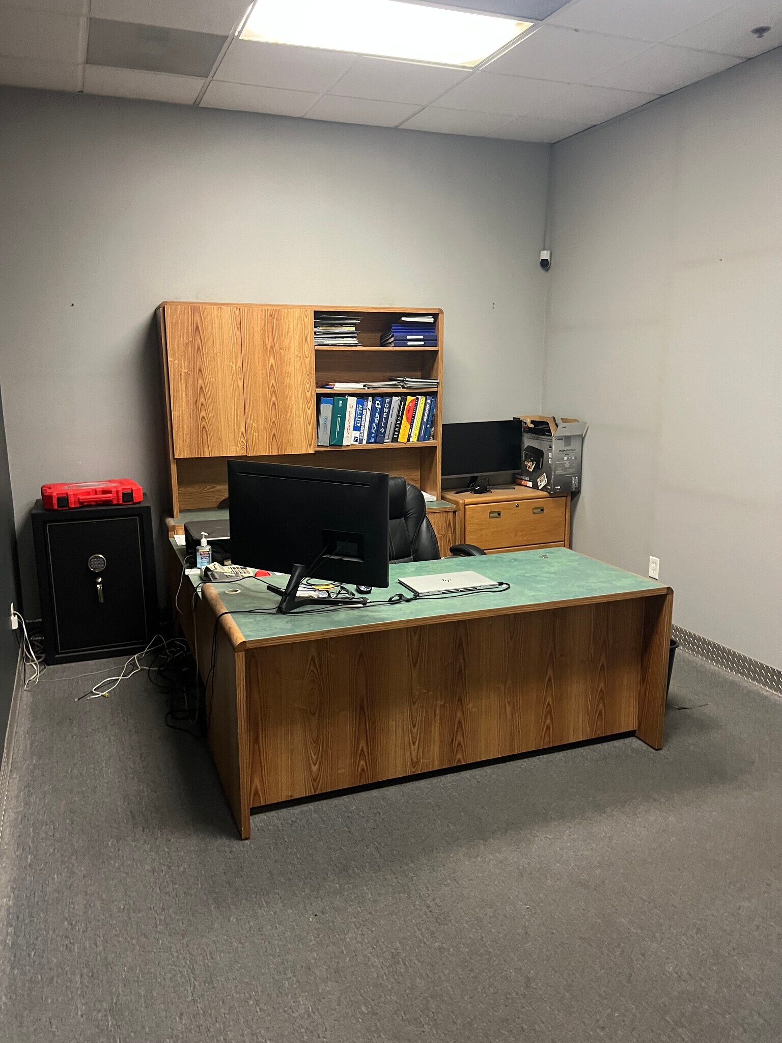 12221 Poplar St, Hesperia, CA for lease Interior Photo- Image 1 of 6