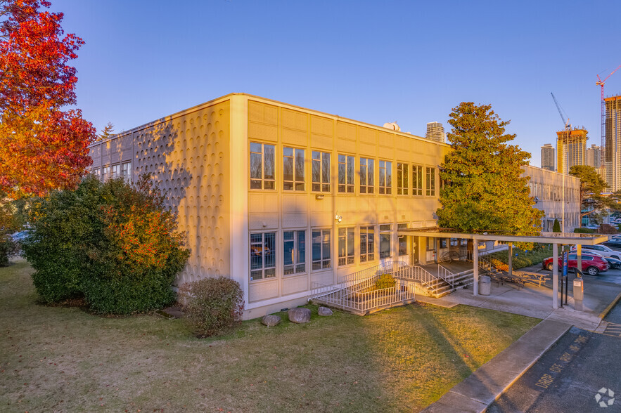 2250 Boundary Rd, Burnaby, BC for lease - Building Photo - Image 1 of 4