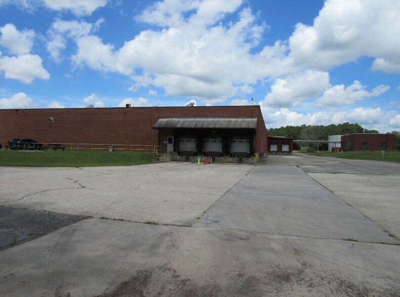 146 W Country Club Rd, Hamer, SC 29547 Industrial for Lease