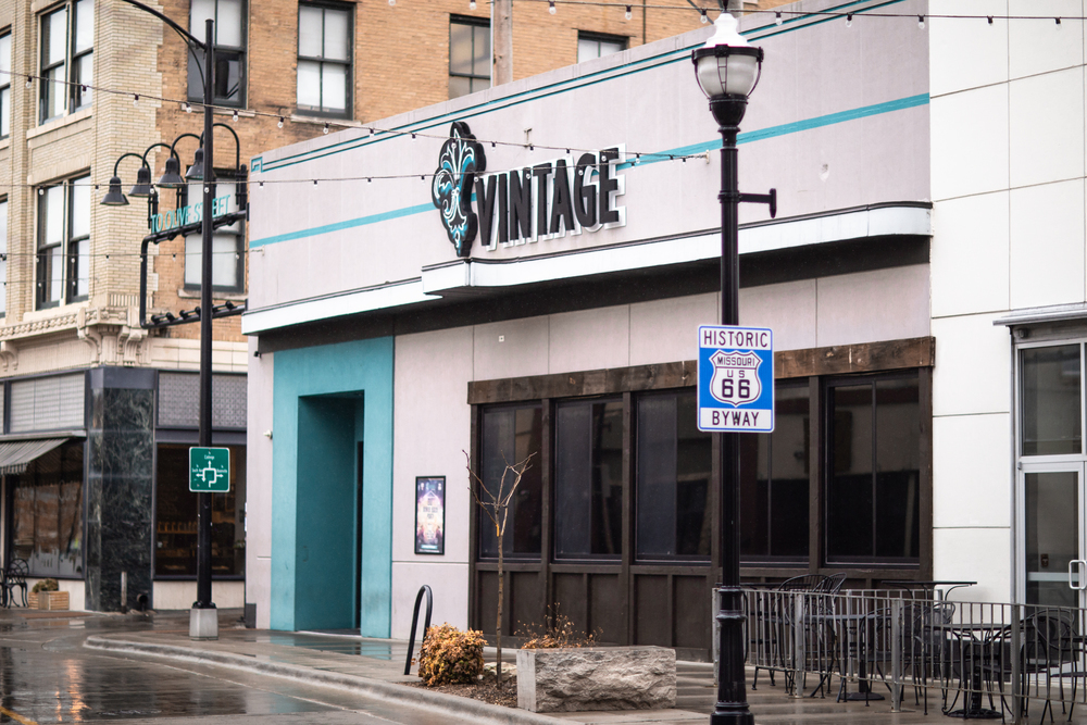 301 Park Central E, Springfield, MO for sale Building Photo- Image 1 of 1