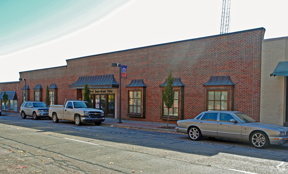 115-125 E Park St, Olathe, KS for sale - Building Photo - Image 3 of 13