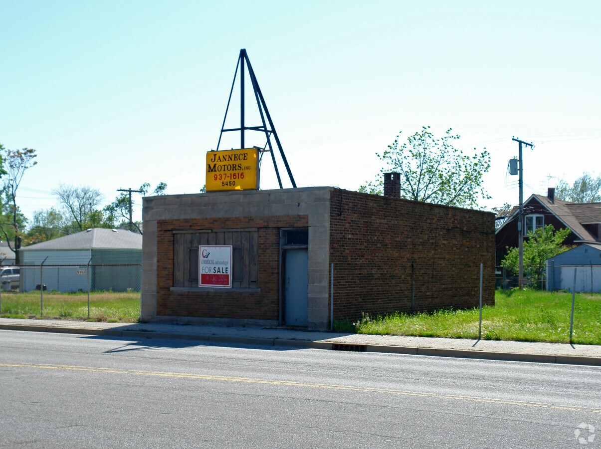 5450 Calumet Ave, Hammond, IN 46320