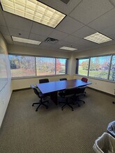 3205 Eagle Crest Dr Ne, Grand Rapids, MI for sale Interior Photo- Image 1 of 4