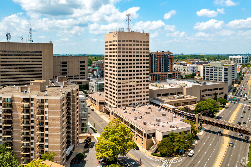 51 Monroe St, Rockville, MD for lease - Building Photo - Image 1 of 10