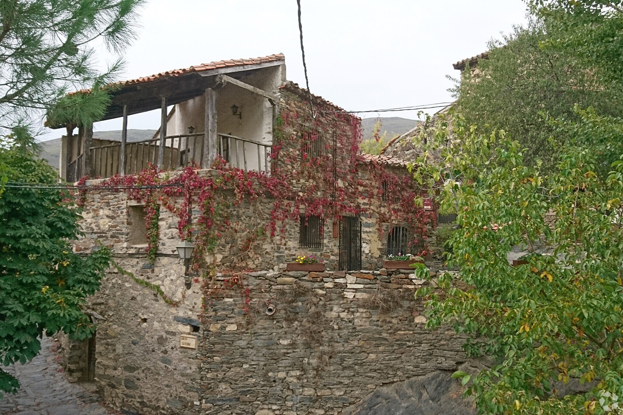 Retail in Patones, Madrid for sale Primary Photo- Image 1 of 1