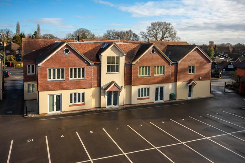 Guildford Rd, West End for lease - Building Photo - Image 1 of 4