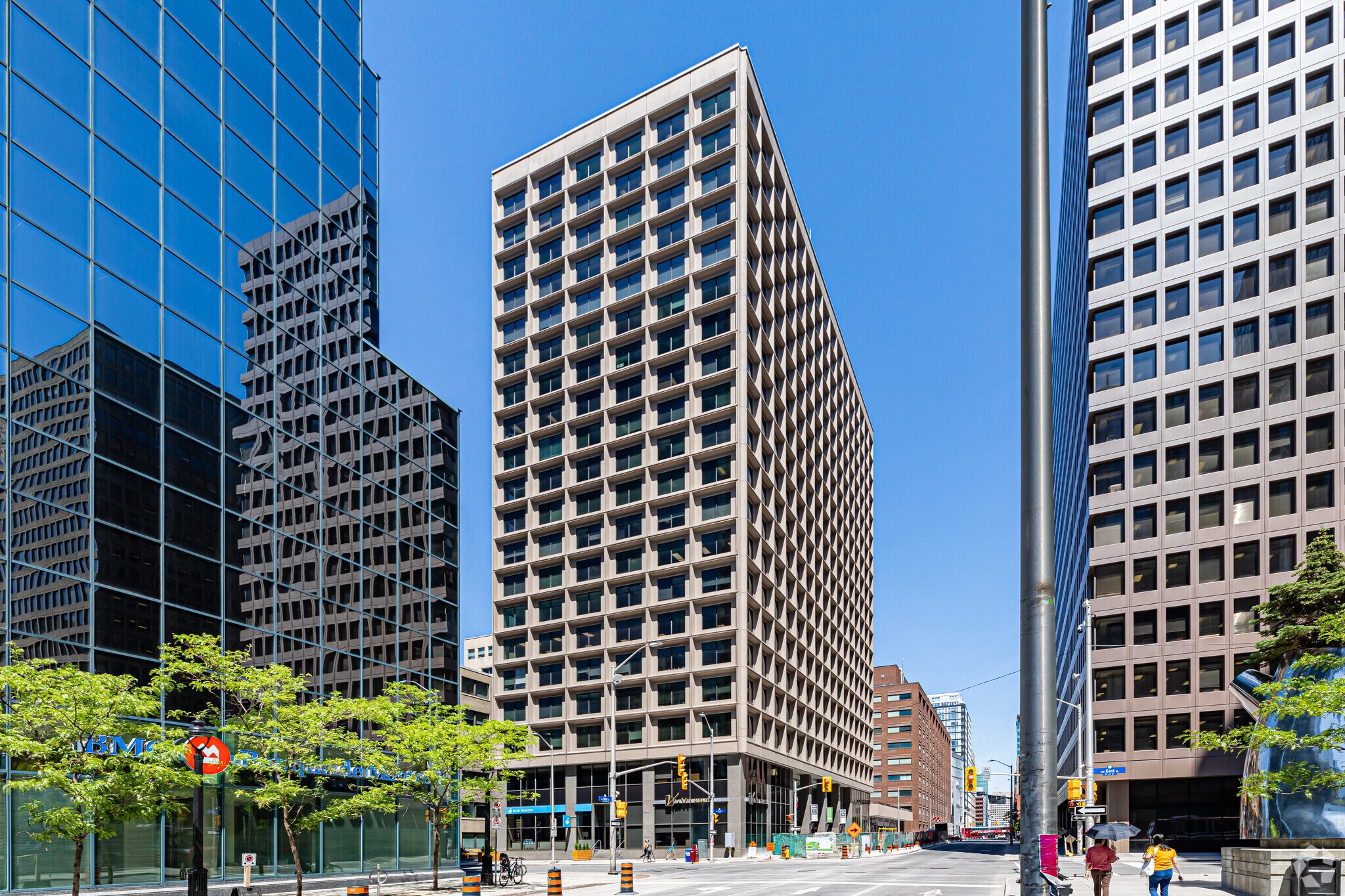 275 Slater St, Ottawa, ON K1P 5H9 Office for Lease