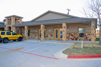 2851 Joe Dimaggio Blvd, Round Rock, TX for lease Building Photo- Image 1 of 23