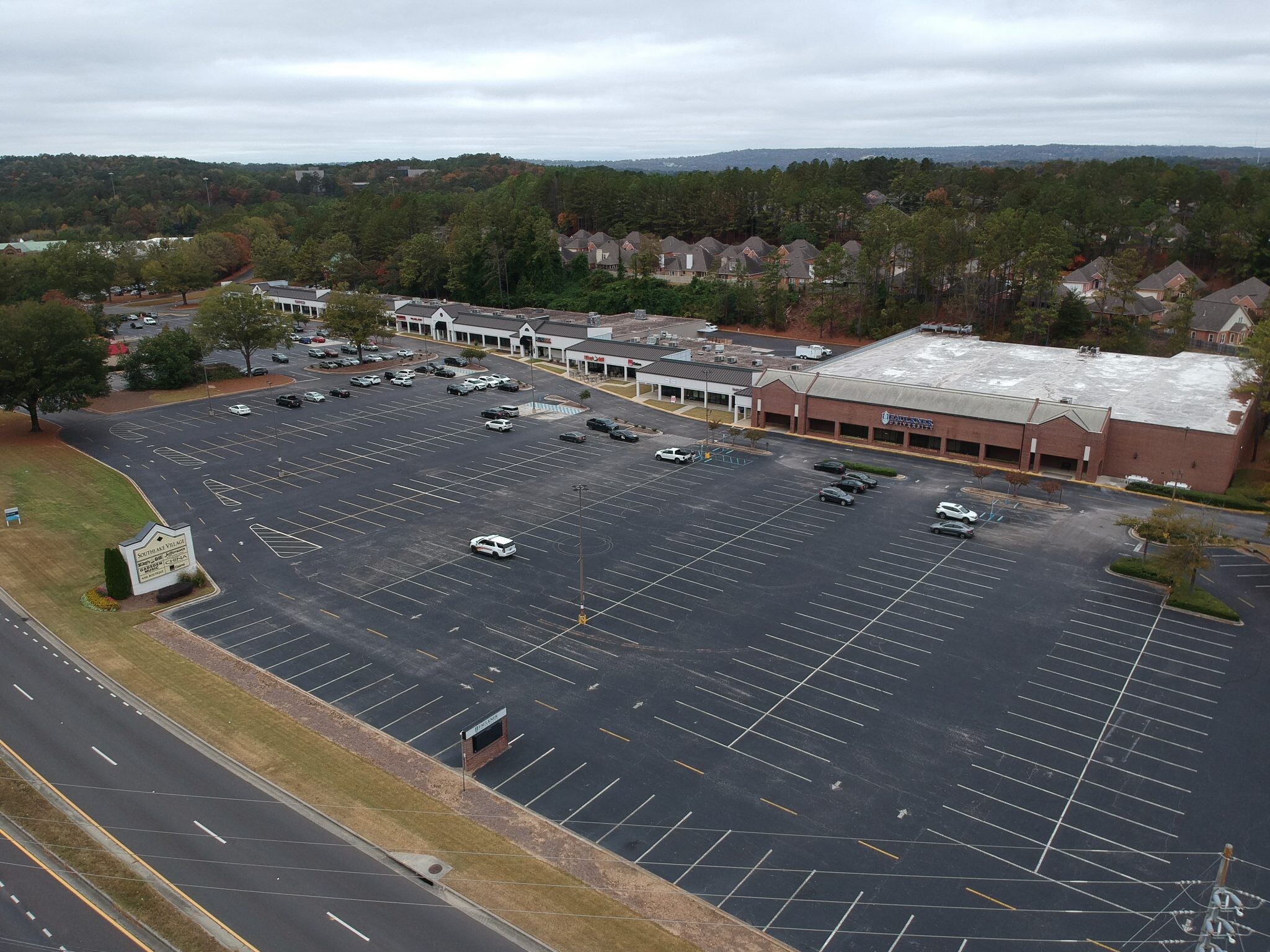 4524 Southlake Pky, Birmingham, AL for lease Building Photo- Image 1 of 9