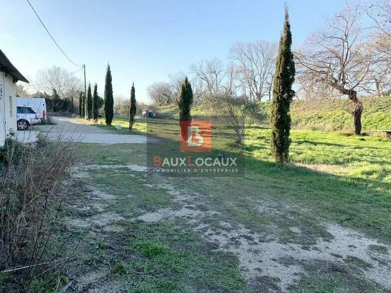 Office in Arles for sale - Building Photo - Image 2 of 10