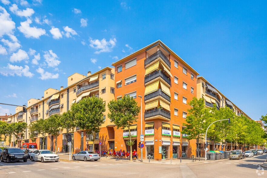 Multifamily in Mollet del Vallès, Barcelona for sale - Primary Photo - Image 1 of 2