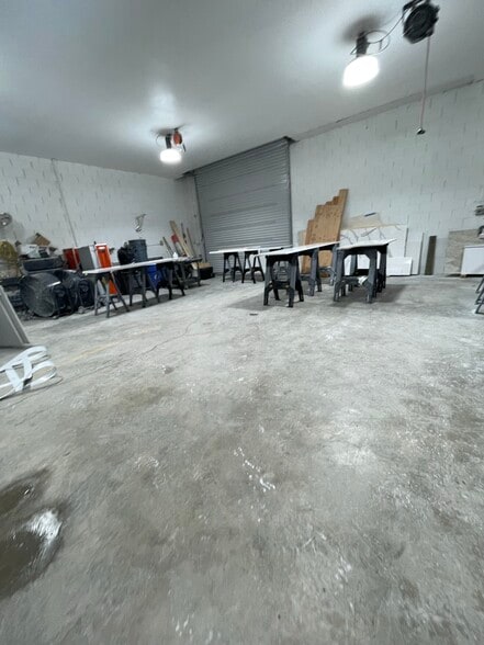 Elko Ave Portfolio portfolio of 2 properties for sale on LoopNet.com - Building Photo - Image 3 of 25