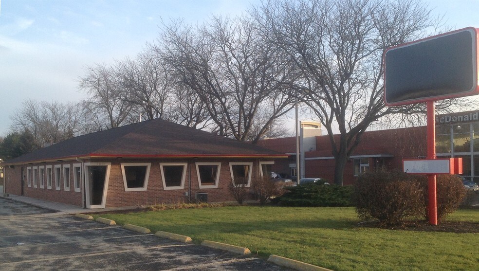 1640 DeKalb Ave, Sycamore, IL for sale - Building Photo - Image 1 of 1