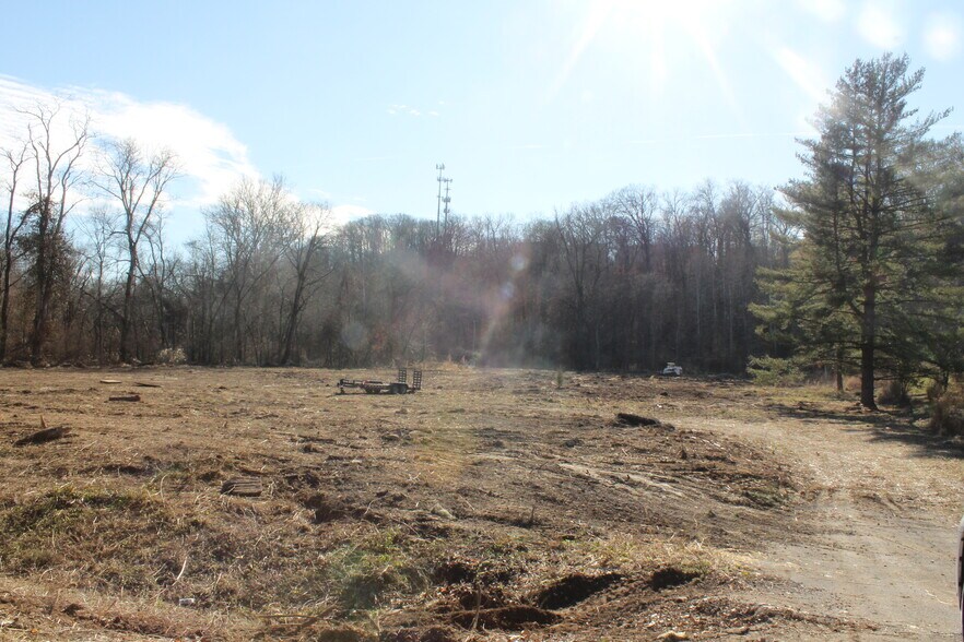 1155 Kiefer Creek rd, Ballwin, MO for sale - Primary Photo - Image 1 of 1