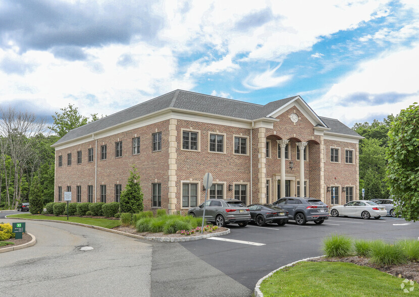 152 Liberty Corner Rd, Warren, NJ for lease - Primary Photo - Image 1 of 5