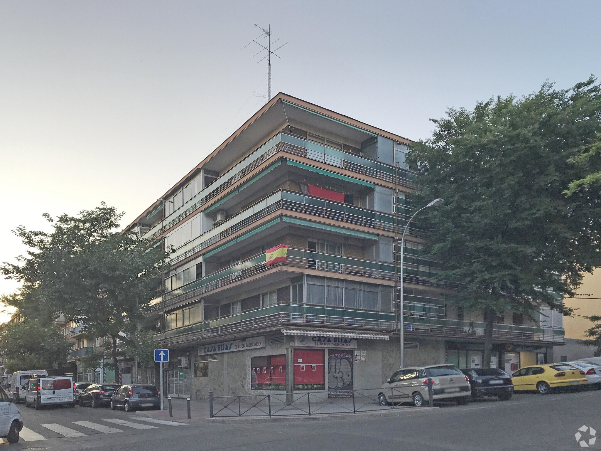 Calle de Esteban Collantes, 12, Madrid, Madrid for sale Primary Photo- Image 1 of 3