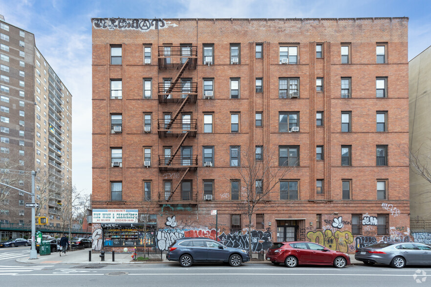 66 Avenue A, New York, NY for lease - Building Photo - Image 3 of 6