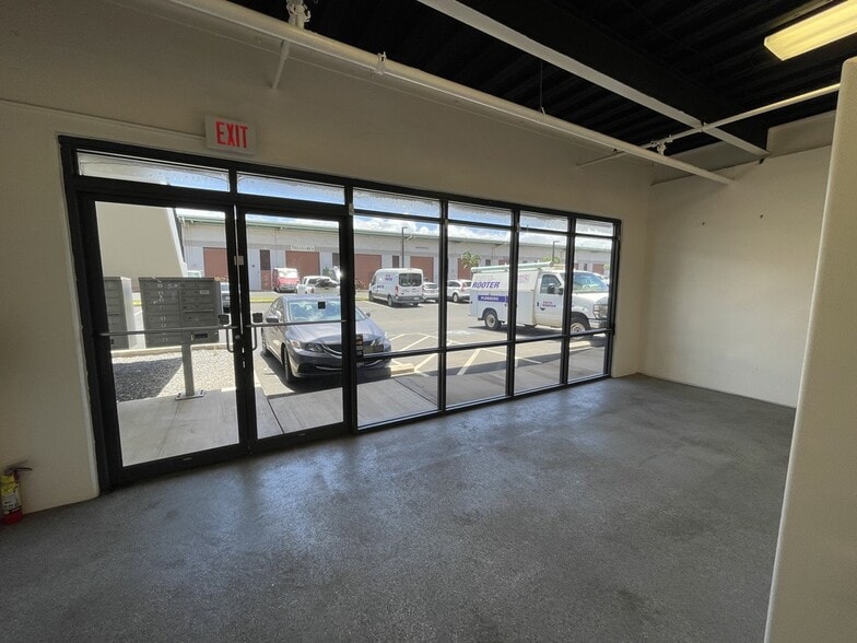 310 Ohukai Rd, Kihei, HI for sale - Interior Photo - Image 2 of 9