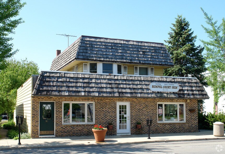 110-112 Willow Ave, Wheaton, IL for sale - Primary Photo - Image 1 of 1