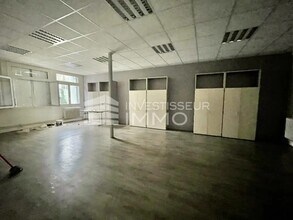 Industrial in Meaux for lease Interior Photo- Image 2 of 6