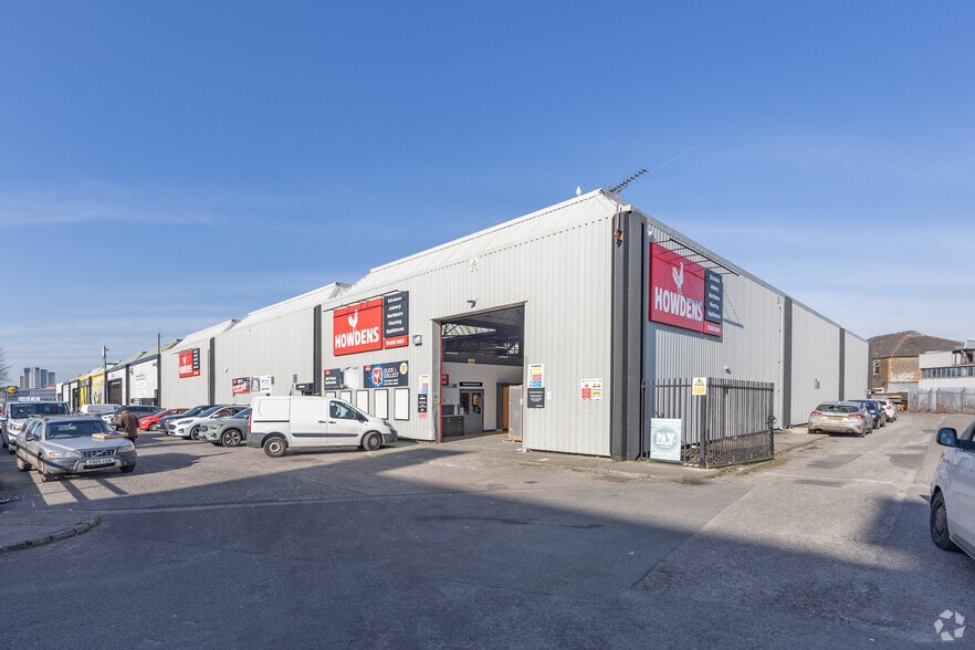 East Tyndall St, Cardiff for lease - Primary Photo - Image 1 of 5