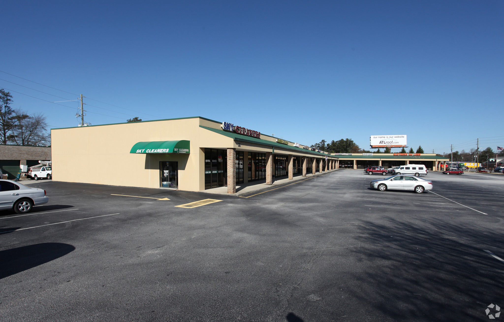 884 Buford Dr, Lawrenceville, GA 30043 - Cripple Creek Plaza | LoopNet