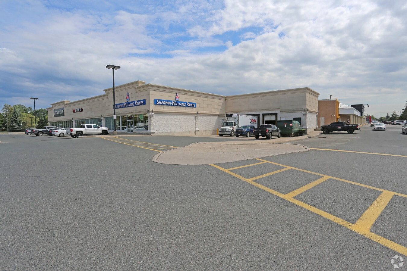 950 Lansdowne St W, Peterborough, ON K9J 1Z9