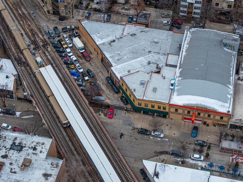 1520 W Jarvis Ave, Chicago, IL for sale - Building Photo - Image 2 of 5