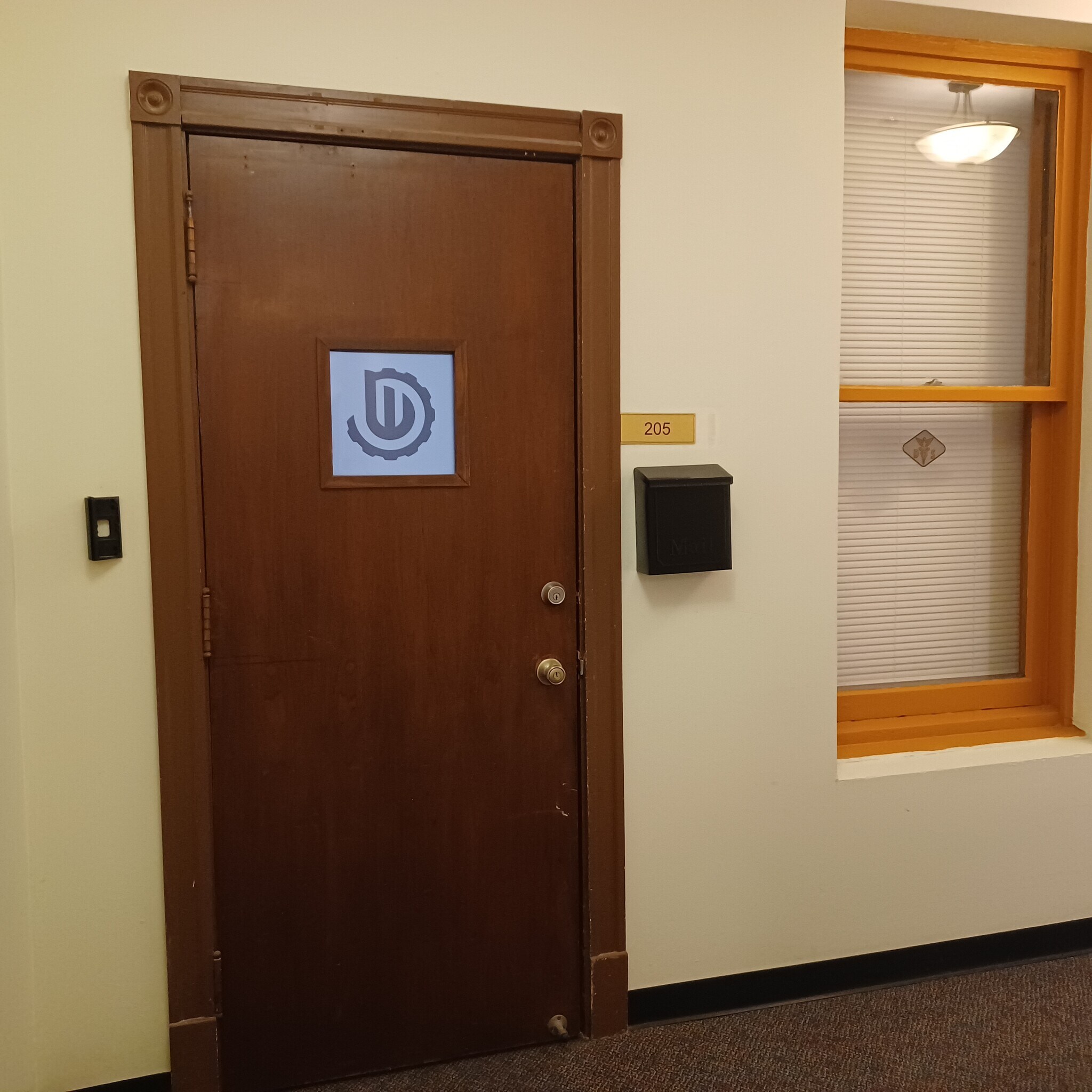 831 N Grand Ave, Waukesha, WI for lease Interior Photo- Image 1 of 5