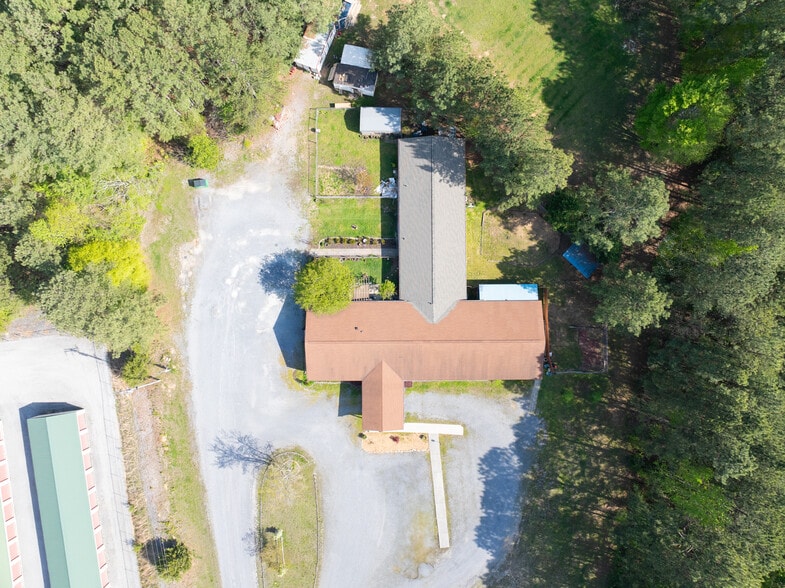 1240 Dawnville Rd NE, Dalton, GA for sale - Aerial - Image 3 of 32